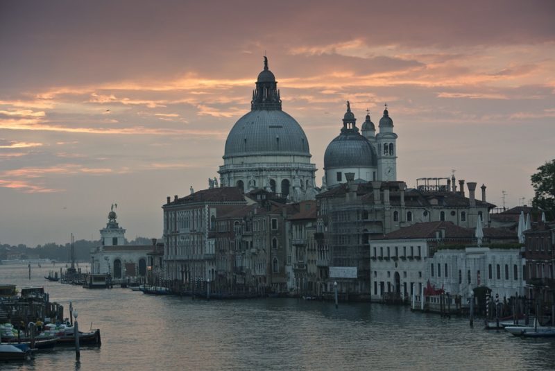 El cambio climático pone en riesgo a Venecia y la Estatua de la Libertad